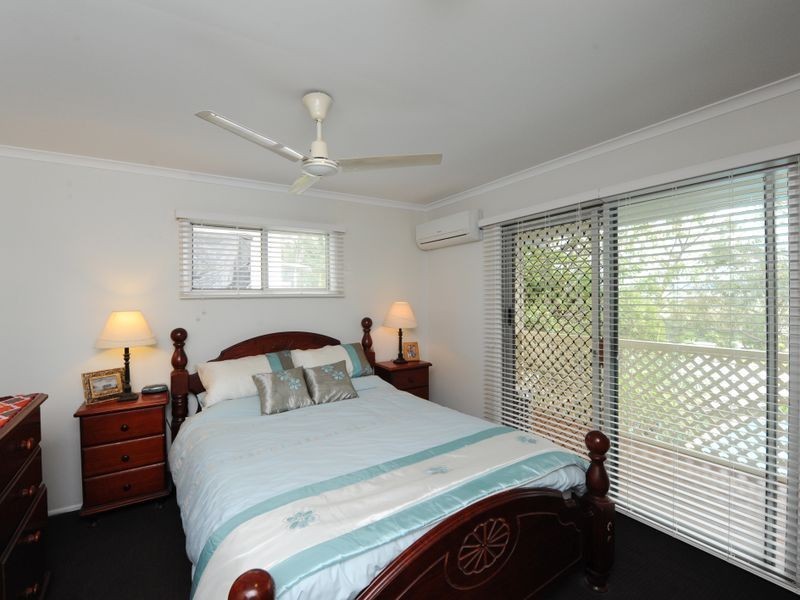 9 Rigby Crescent, West Gladstone QLD 4680