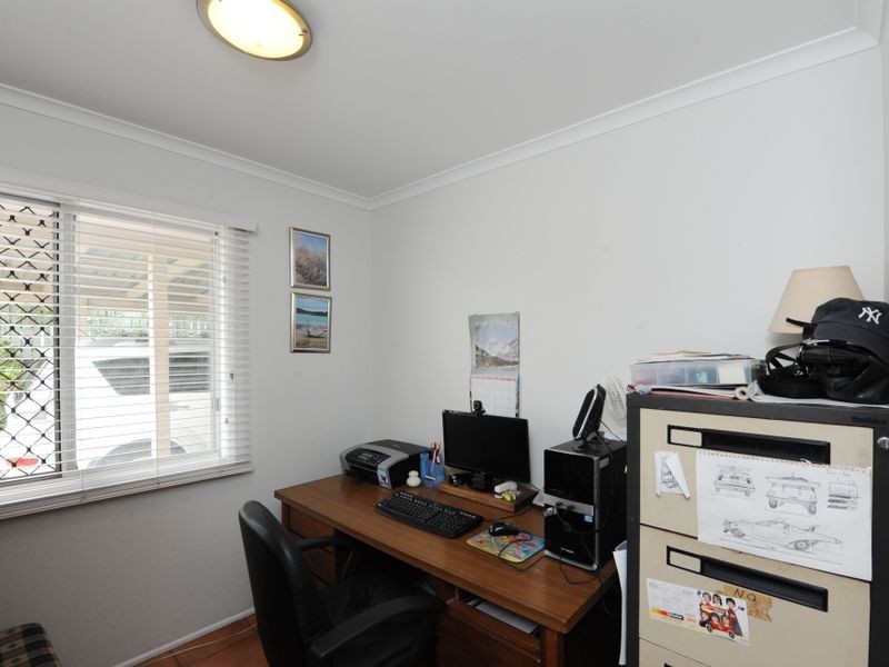 9 Rigby Crescent, West Gladstone QLD 4680