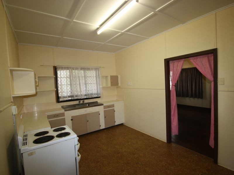 22 Goondoon Street, Gladstone QLD 4680