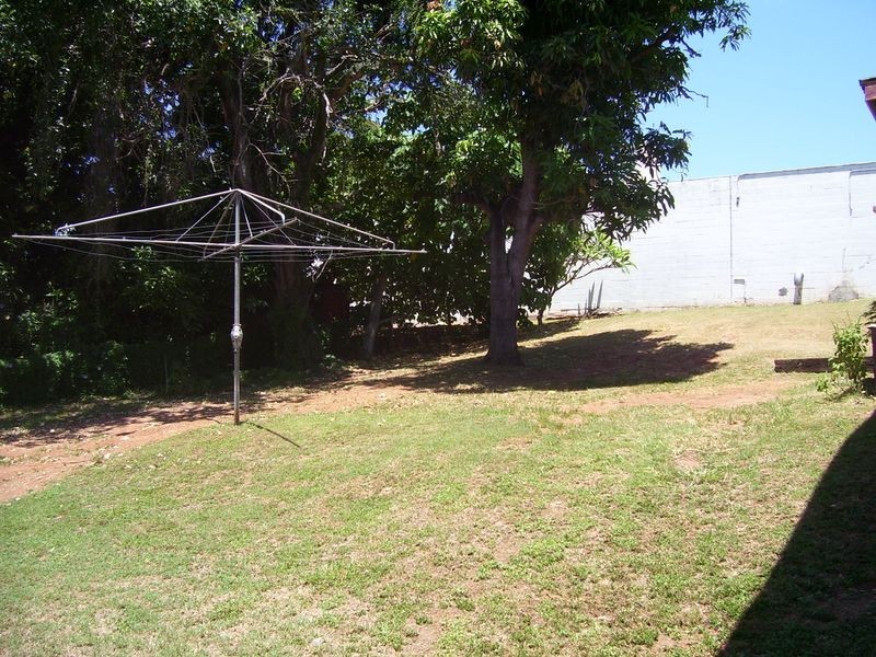 22 Goondoon Street, Gladstone QLD 4680