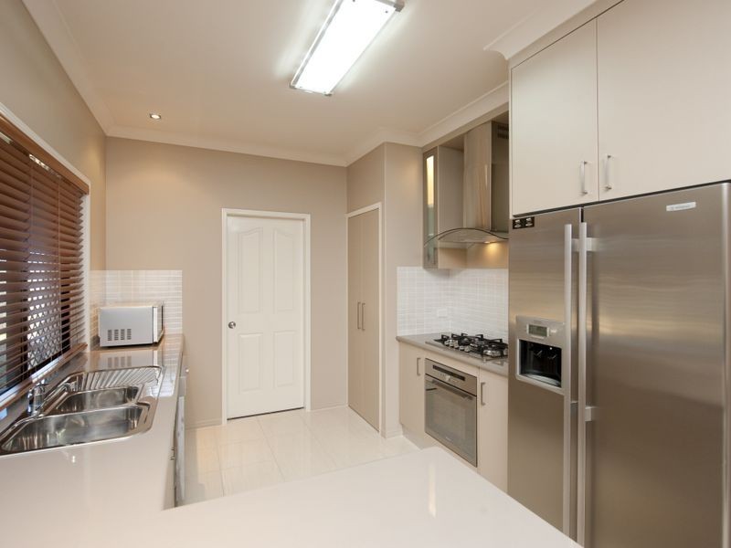 12 Clarendon Street, Clinton QLD 4680