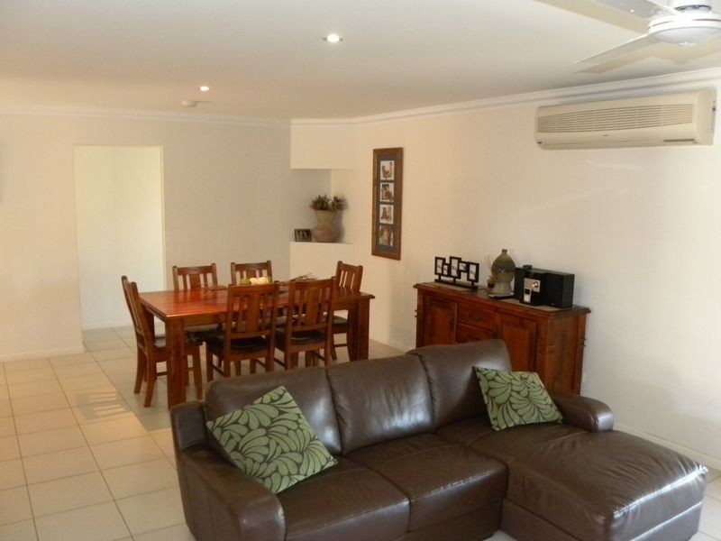 8 Christian Court, Glen Eden QLD 4680
