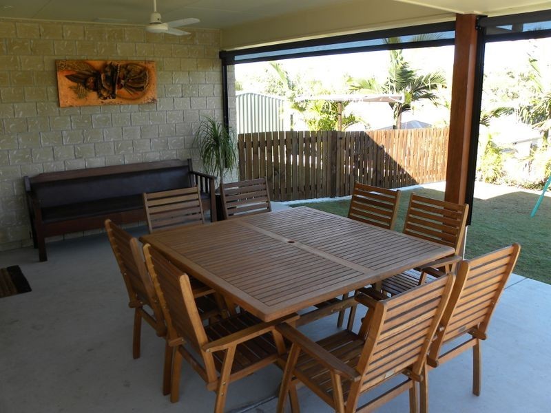 8 Christian Court, Glen Eden QLD 4680