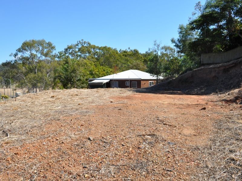 27 Allunga Drive, Glen Eden QLD 4680