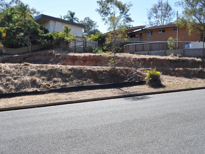 27 Allunga Drive, Glen Eden QLD 4680