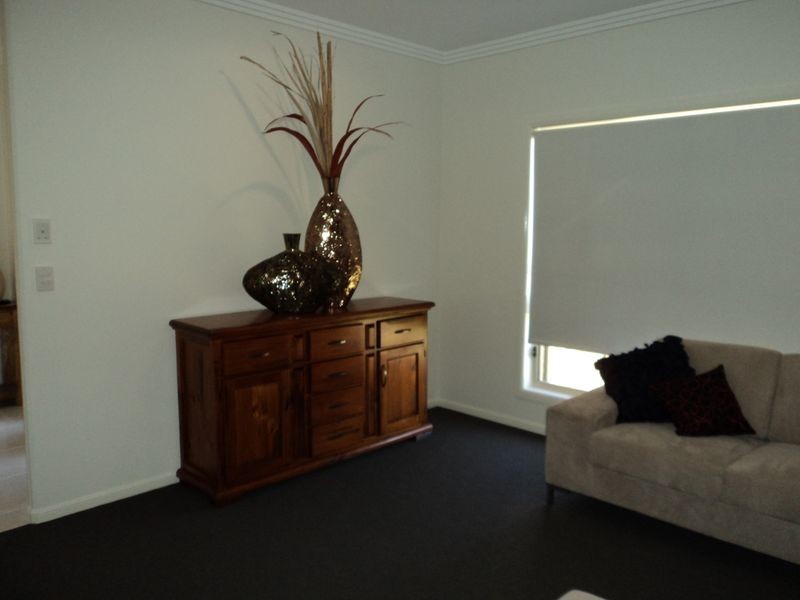 68 Koowin Drive, Kirkwood QLD 4680