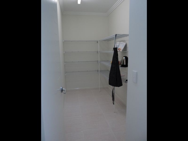 68 Koowin Drive, Kirkwood QLD 4680