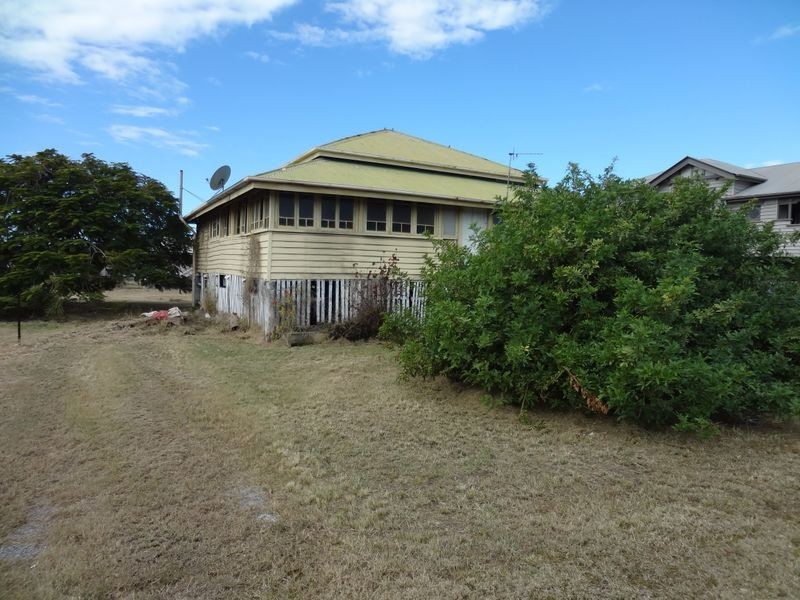 112 & 114 Auckland Street, South Gladstone QLD 4680