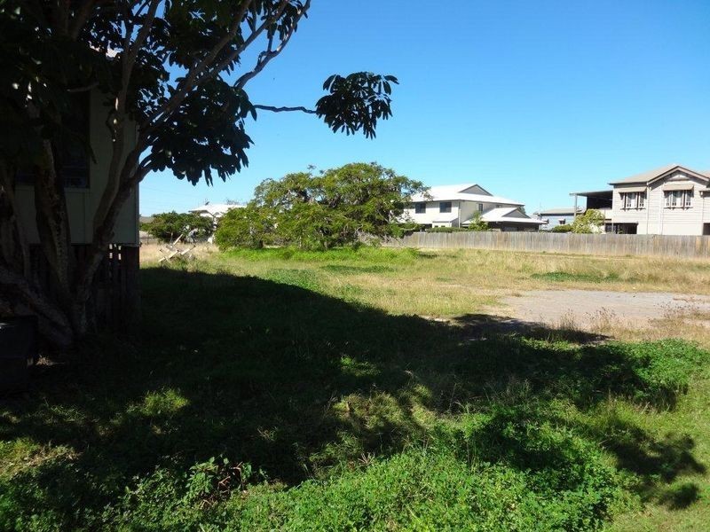 112 & 114 Auckland Street, South Gladstone QLD 4680