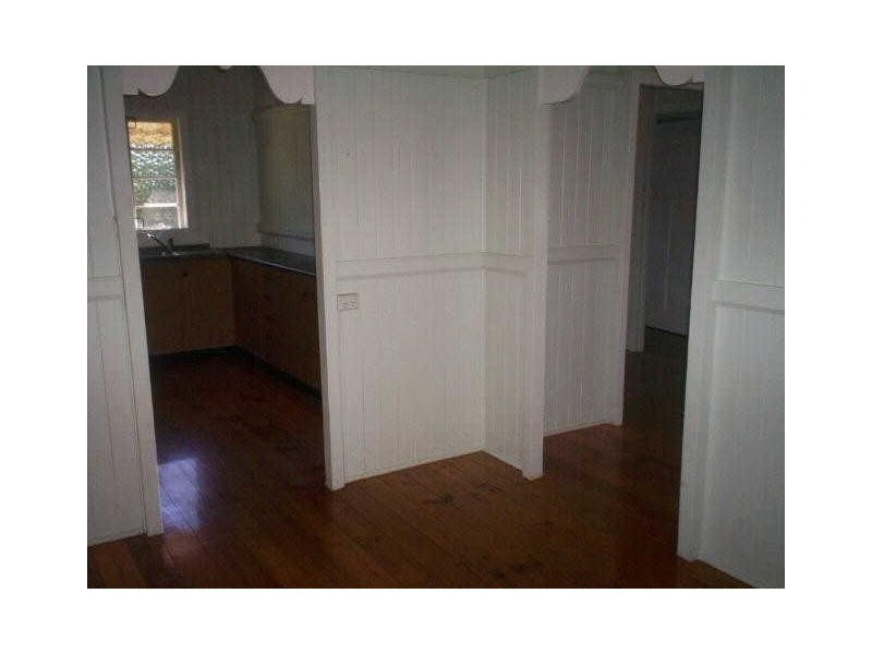 39 SCENERY STREET, Gladstone QLD 4680