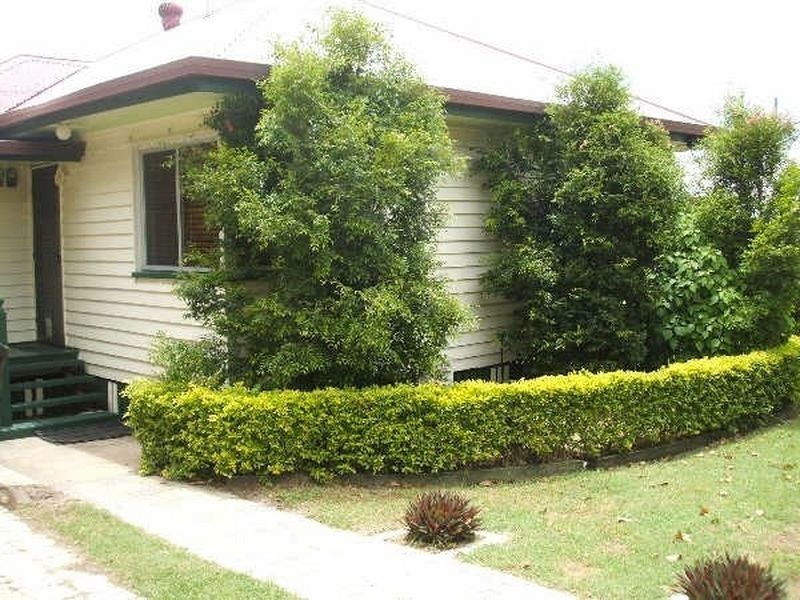 6 Agnes Street, South Gladstone QLD 4680