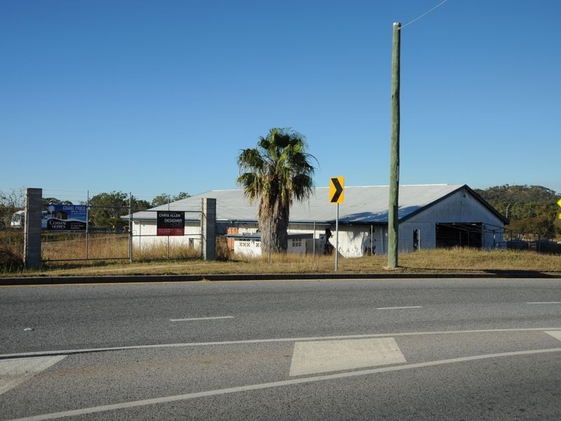 4 Shaw Street, New Auckland QLD 4680