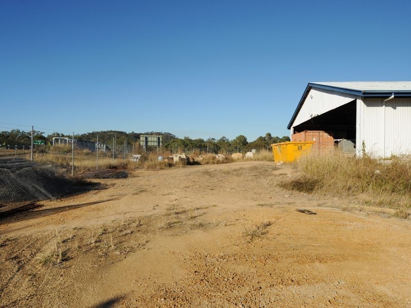 4 Shaw Street, New Auckland QLD 4680