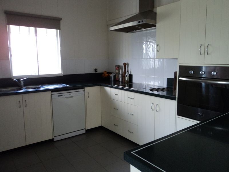 1 Carter Street, West Gladstone QLD 4680