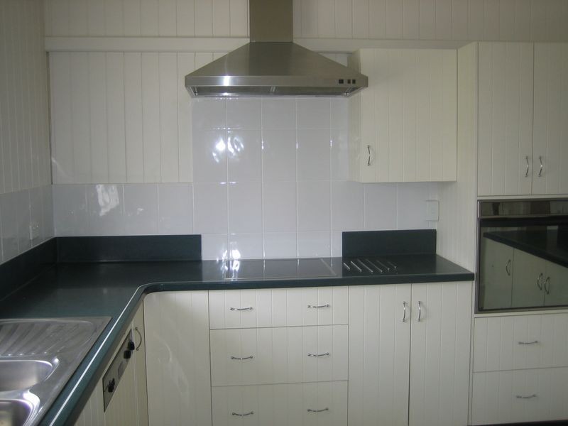 1 Carter Street, West Gladstone QLD 4680