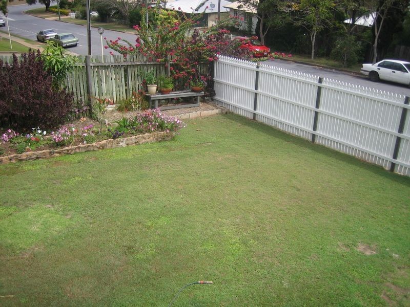 1 Carter Street, West Gladstone QLD 4680