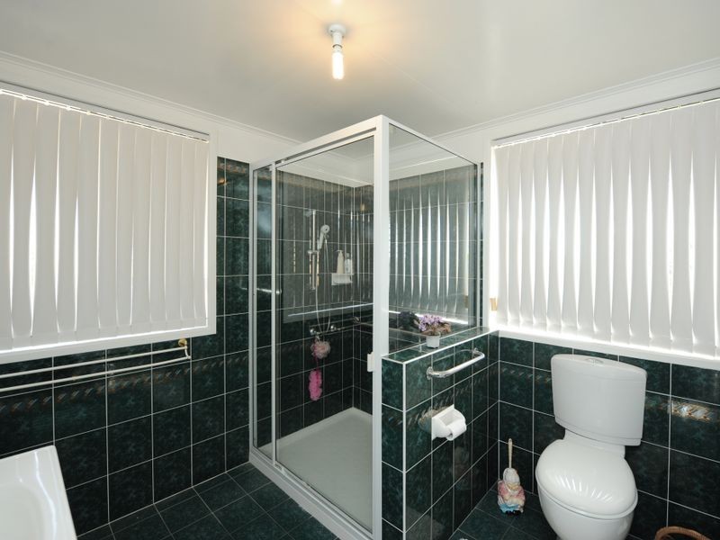 73 Flinders Parade, Gladstone QLD 4680