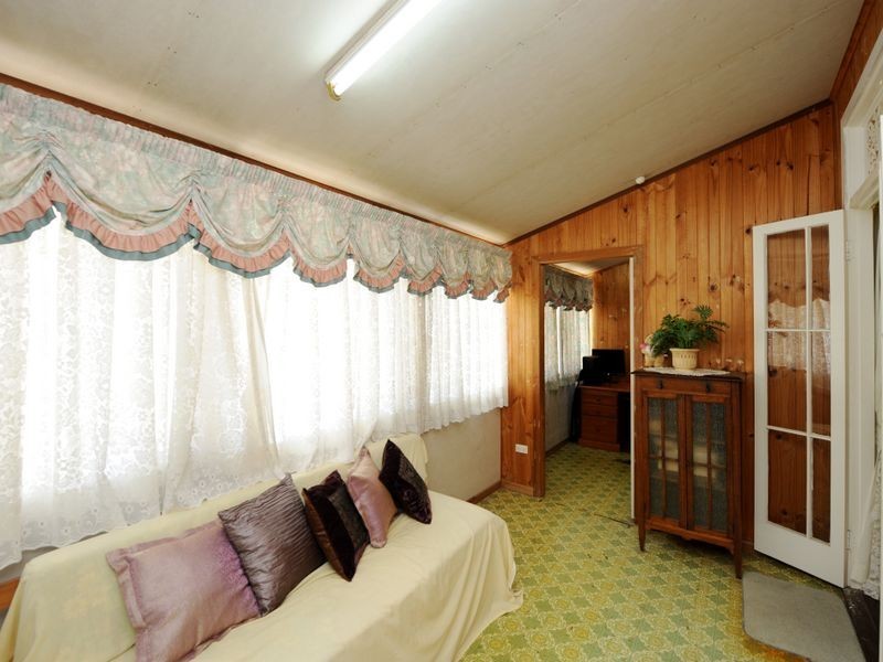 73 Flinders Parade, Gladstone QLD 4680