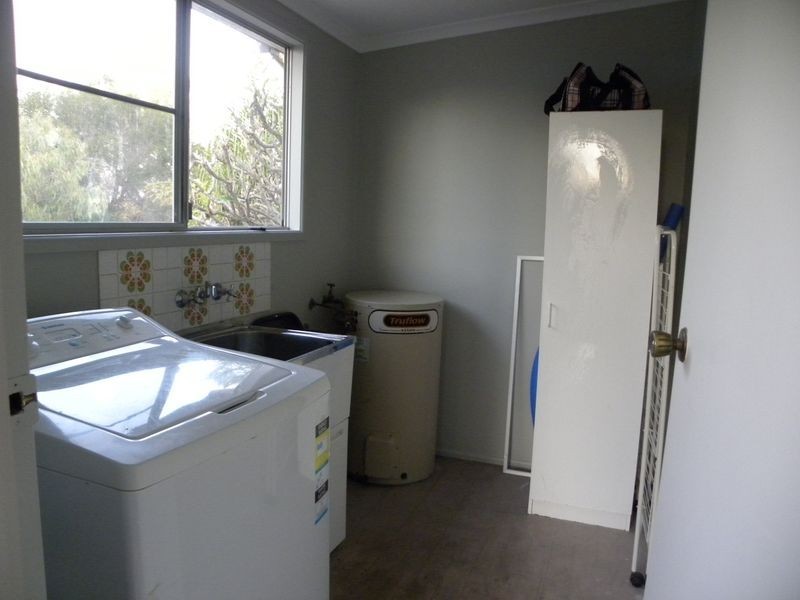 48 Cockatoo Drive, Gladstone QLD 4680