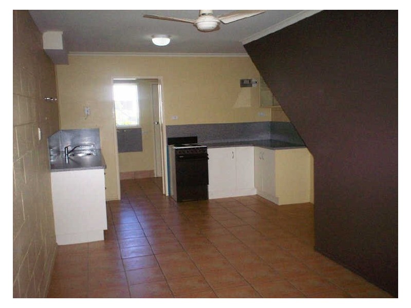 9/131 Toolooa Street, Toolooa QLD 4680