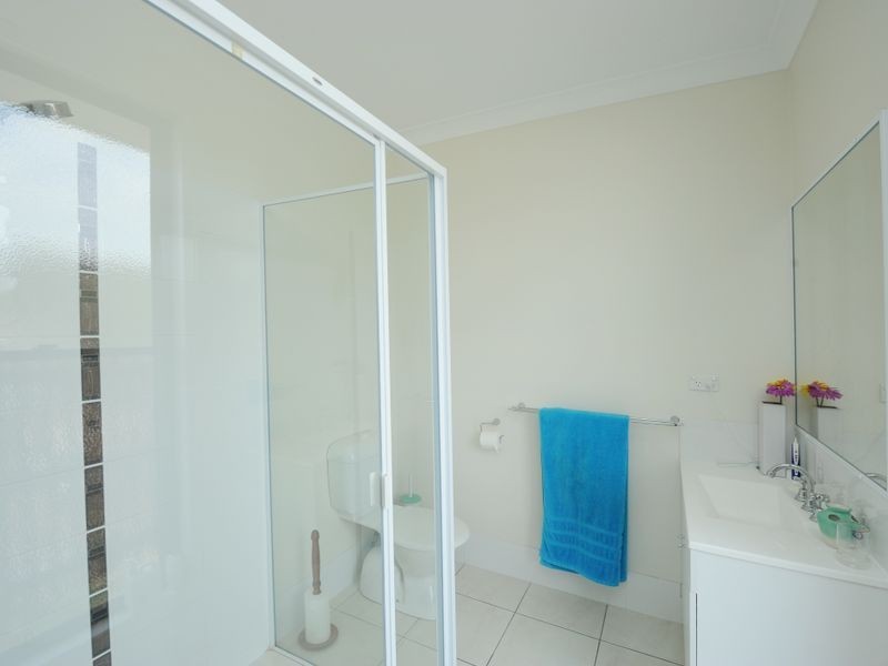 2 Hillview Place, Gladstone QLD 4680