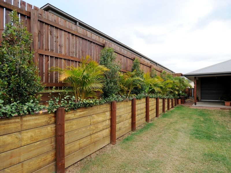 15 Bottlebrush Drive, Kirkwood QLD 4680