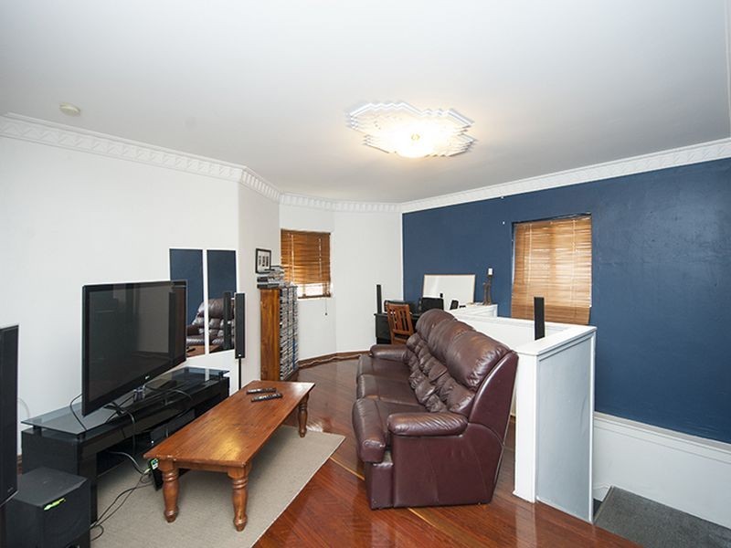 3/37 Bramston Street, Gladstone QLD 4680