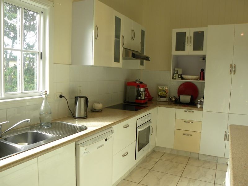 7 Rollo Street, Barney Point QLD 4680