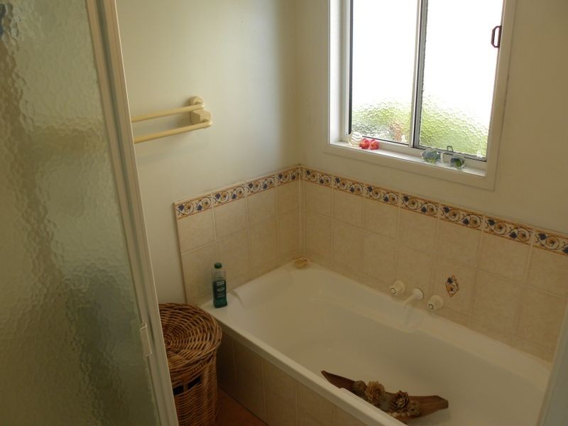 7 Rollo Street, Barney Point QLD 4680