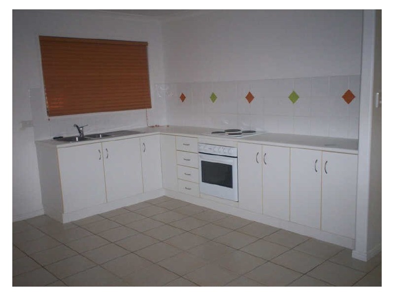 4/33 Butler Street, Gladstone QLD 4680