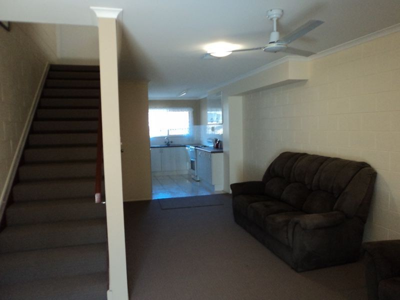 2/74 Ann Street, South Gladstone QLD 4680