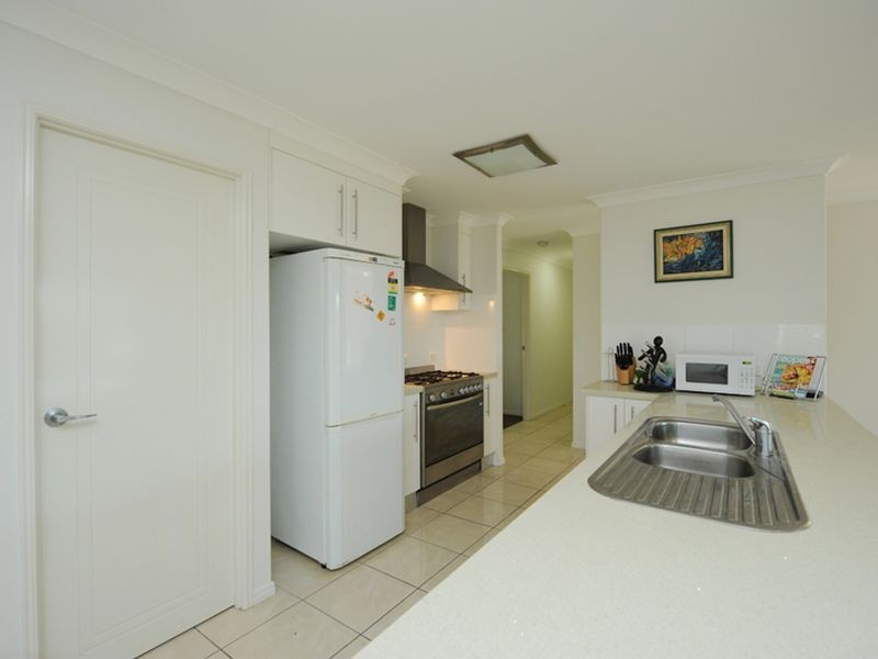 61 Sharyn Drive, New Auckland QLD 4680