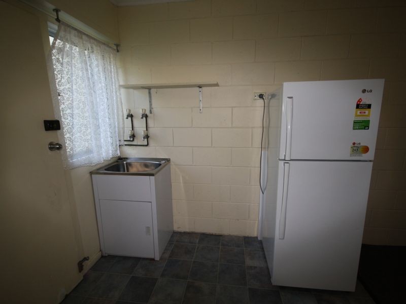 9/21 Charles Street, West Gladstone QLD 4680