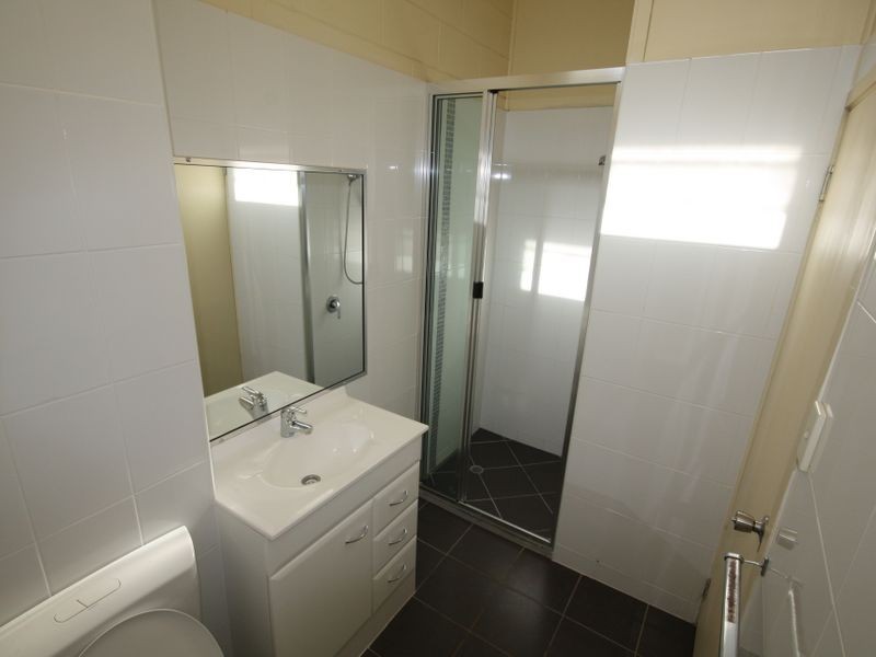 9/21 Charles Street, West Gladstone QLD 4680