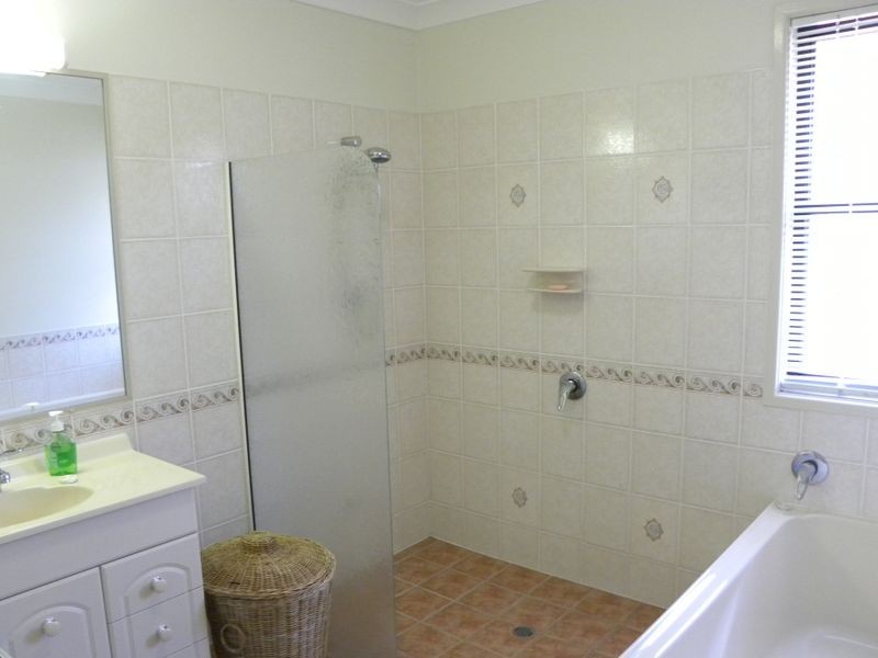 57 Katrina Boulevard, New Auckland QLD 4680