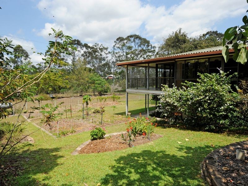 44 Allunga Drive, Glen Eden QLD 4680