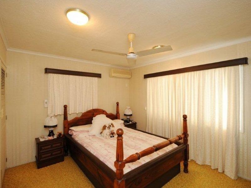 7 Mcdonald Street, Clinton QLD 4680