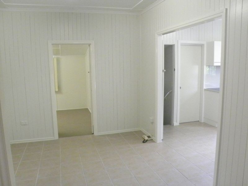 6 Little Street, South Gladstone QLD 4680
