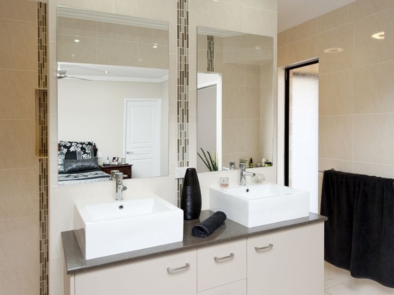 6 Phoenix Place, Telina QLD 4680