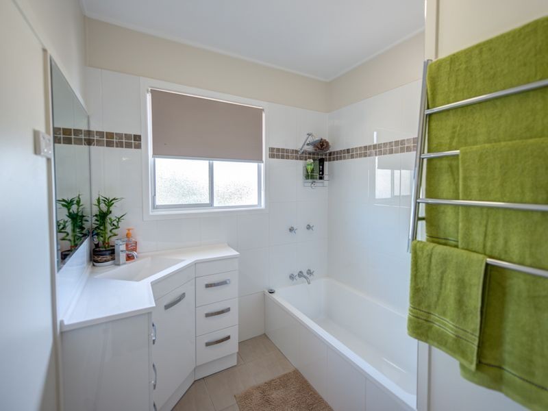 8 Schafer Street, Clinton QLD 4680