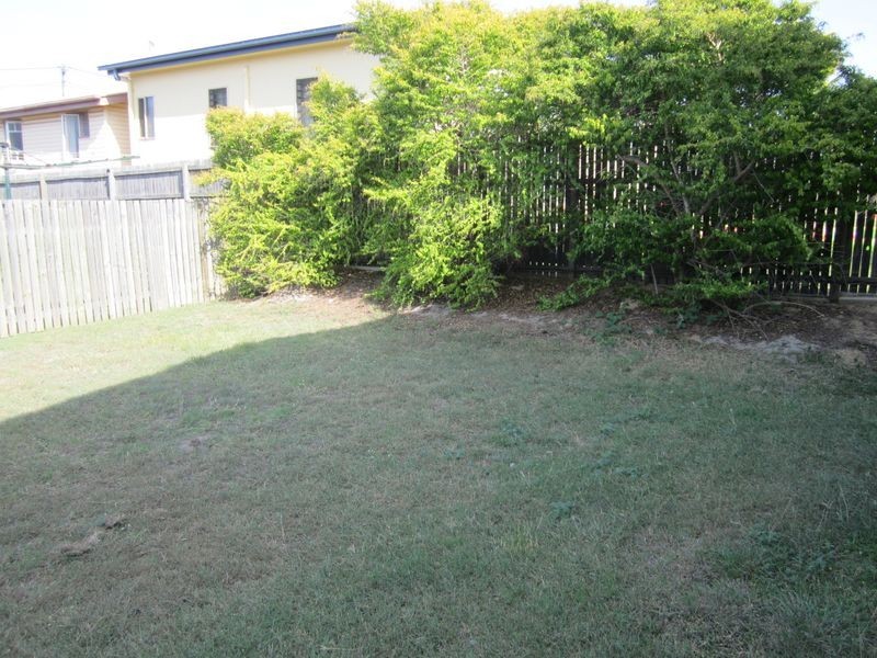1/129 Off Lane, South Gladstone QLD 4680