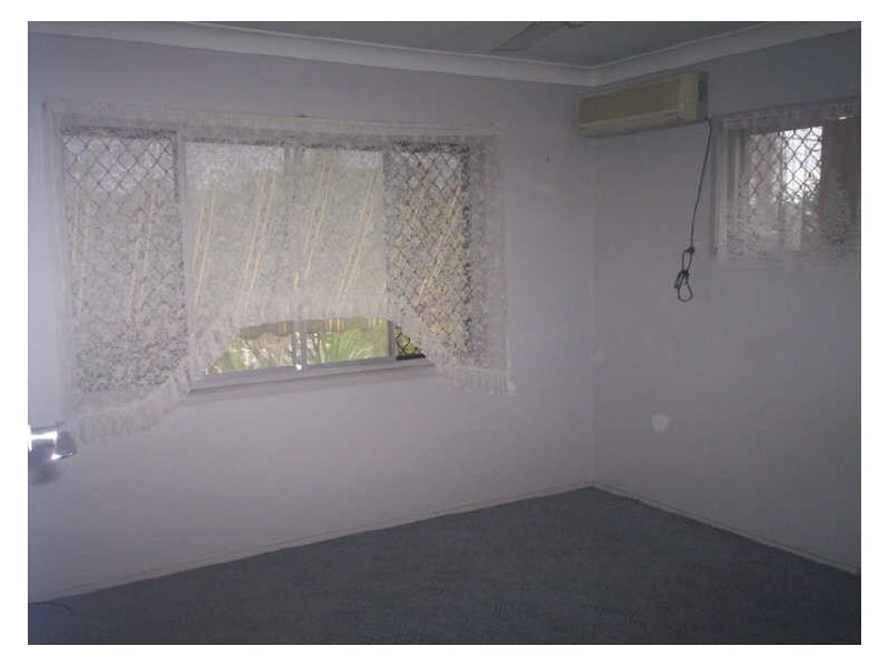 4 Mcdonald Street, Clinton QLD 4680