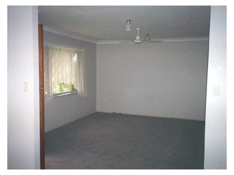 4 Mcdonald Street, Clinton QLD 4680