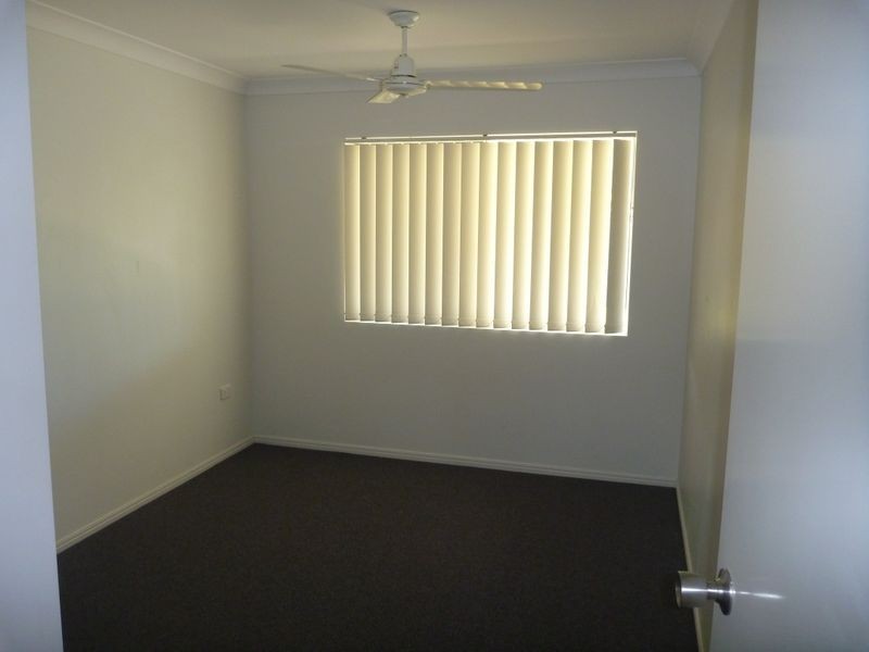 4 Dickinson Road, New Auckland QLD 4680