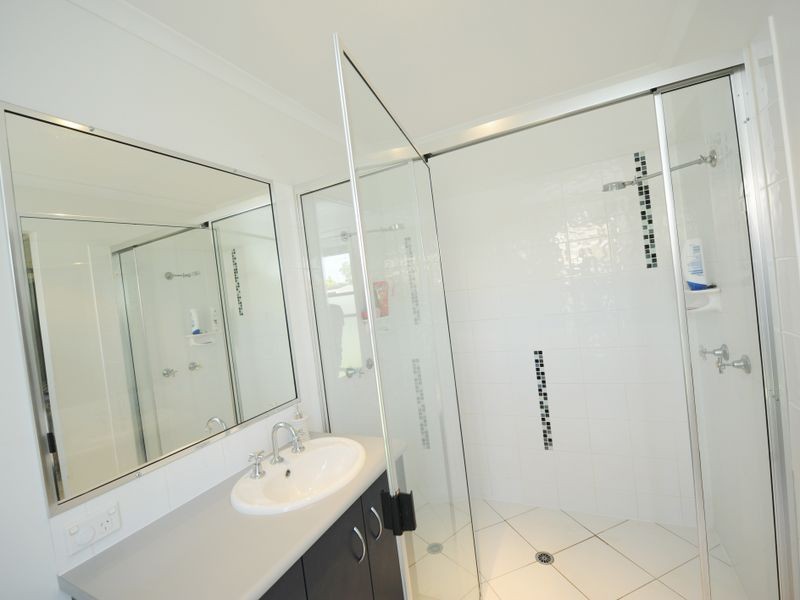 23 Victoria Avenue, Glen Eden QLD 4680