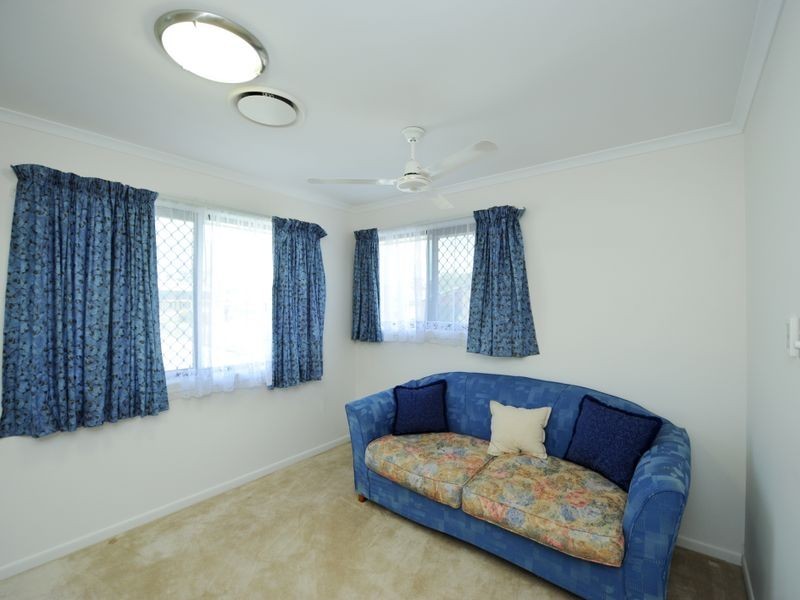 32 Dolphin Terrace, South Gladstone QLD 4680