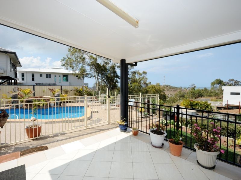 32 Dolphin Terrace, South Gladstone QLD 4680