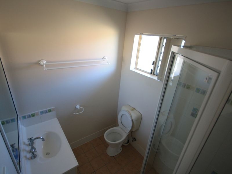 3 Rothbury Place, New Auckland QLD 4680