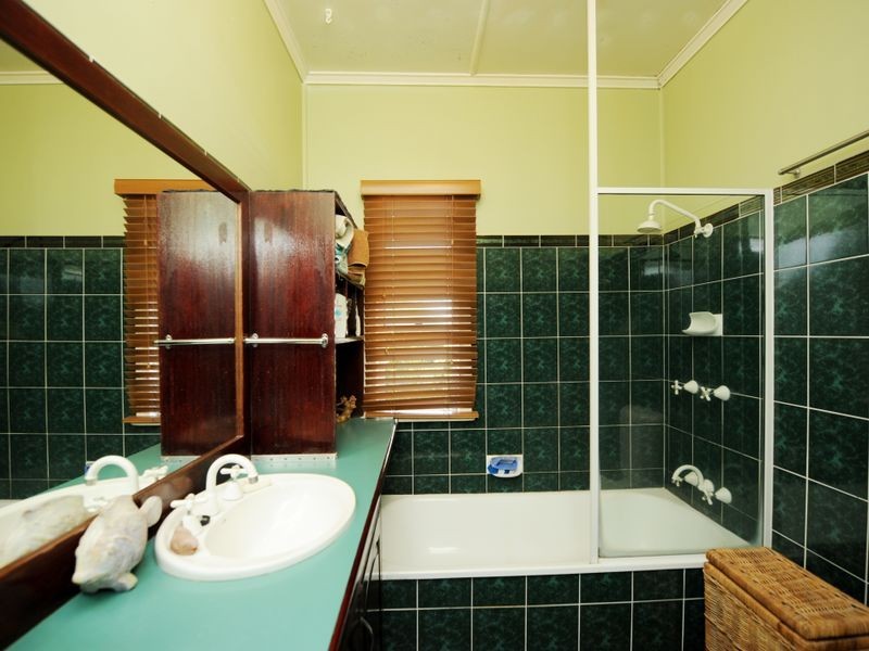 201 Oaka Street, Gladstone QLD 4680