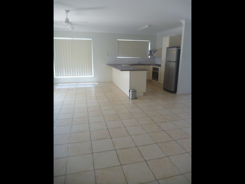 7 Saxonvale Court, New Auckland QLD 4680